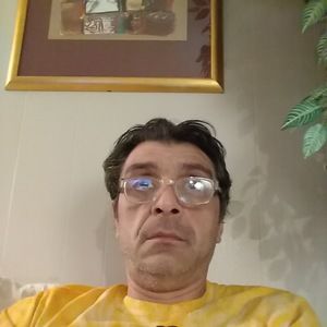 Meet your Posher, Zoltan